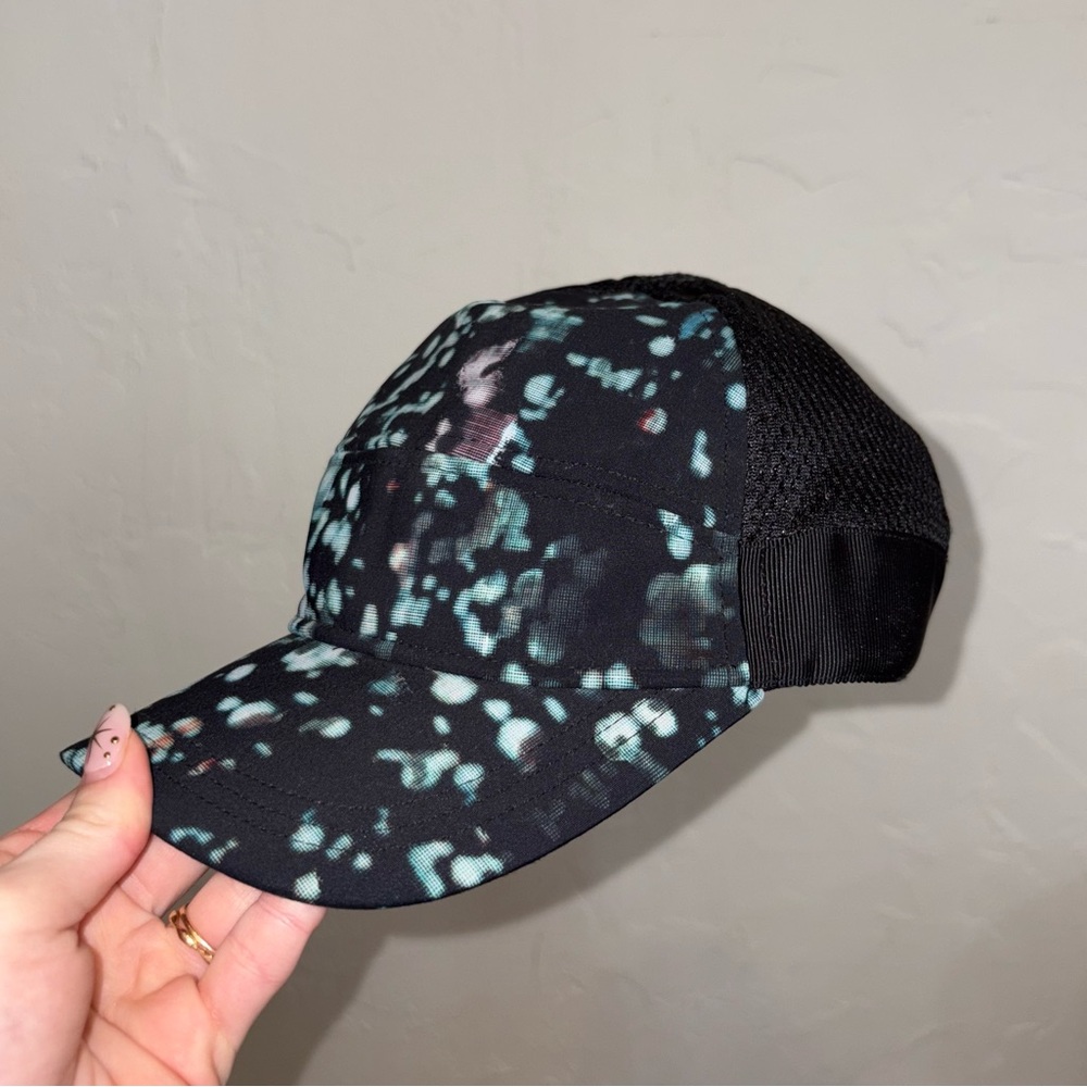 Lululemon Dash & Splash Pixel Haze Mesh Patterned Cap - Picture 5 of 9
